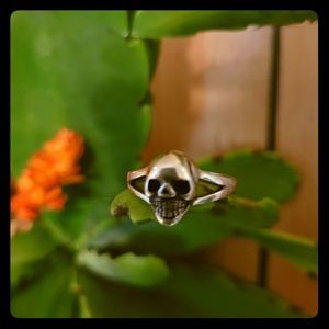 Silver Skull Ring